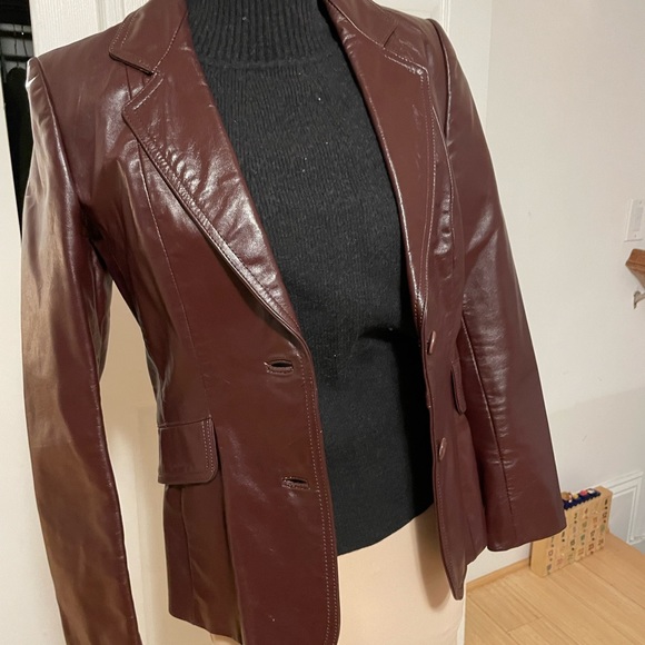 Burgundy -wine 70s-style leather blazer - Picture 1 of 3